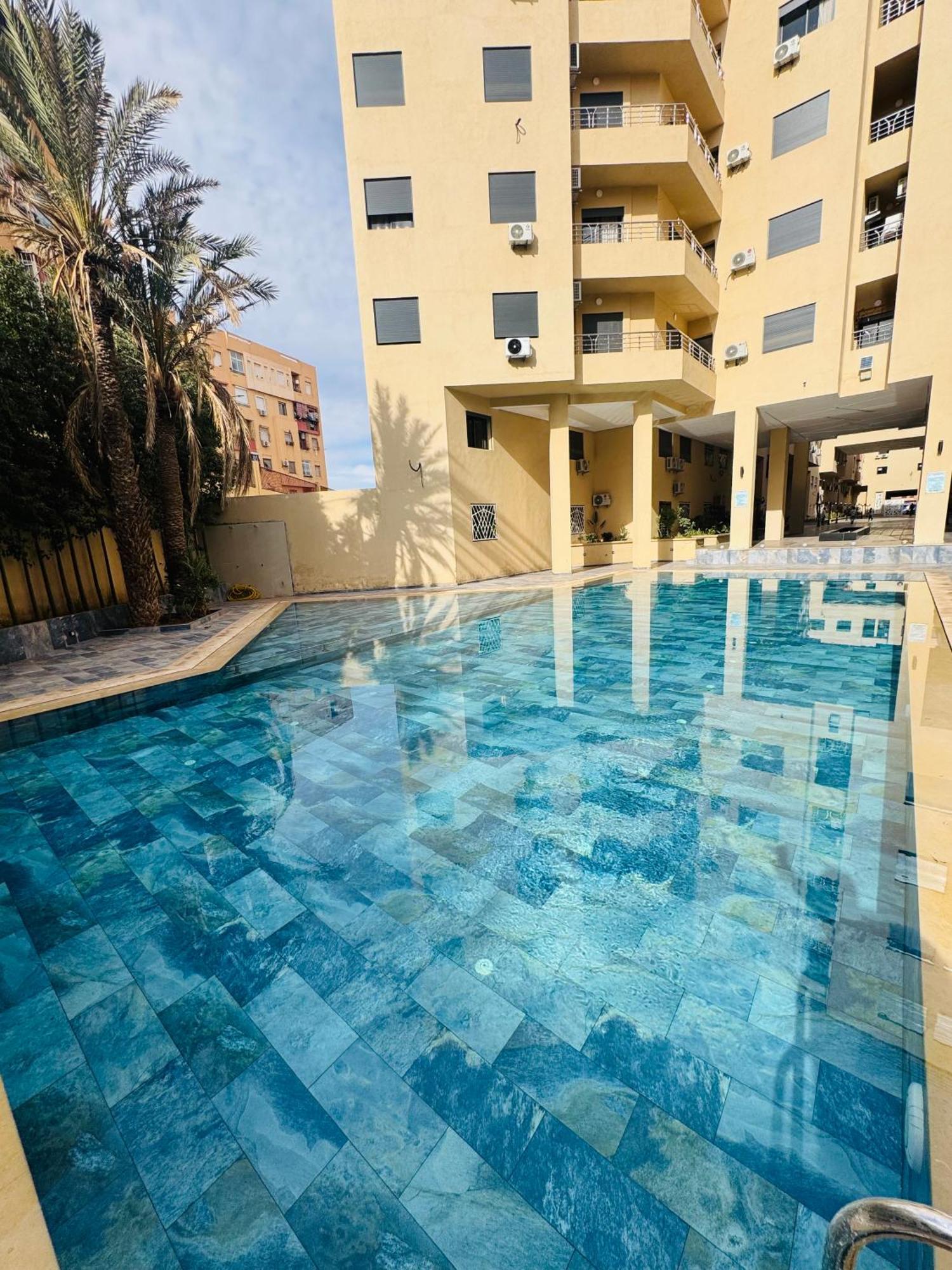 Burj Malak 3ch Confort Piscine Family Appartement